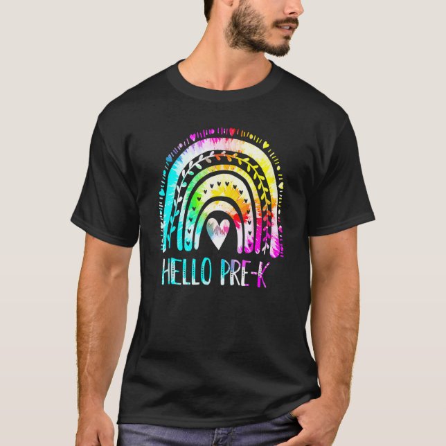 Camiseta Pré K Rainbow Team Hello Kinder Professor Tie Dye  (Frente)