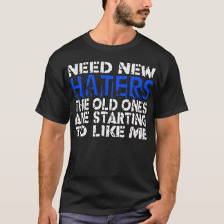 Camiseta Precisa de novos chapéus — Camisa-T