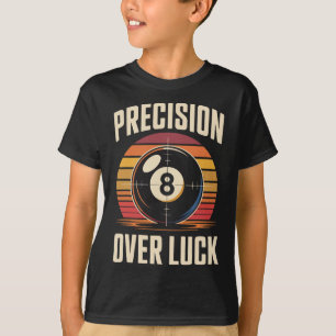 Camiseta Precisão sobre a parte de 8 bilhares de bolas da s