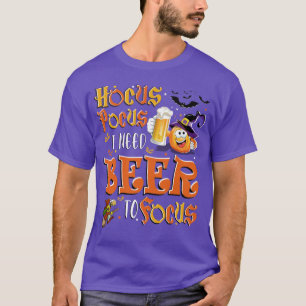 Camiseta Preciso de cerveja para focar Dia de as Bruxas eng