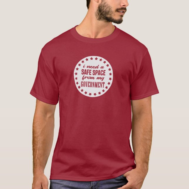 Camiseta Preciso de um espaço seguro do meu Governo (Frente)