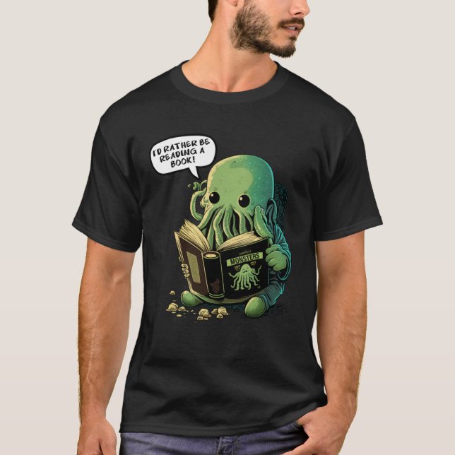 Camiseta Preferencialmente Bonita Lendo Um Livro Cthulhu (Frente)