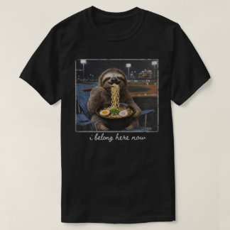 Camiseta Preguiça Engraçada Comendo Ramen no Estádio de Bei