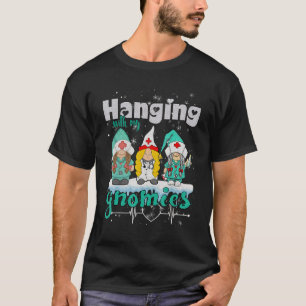 Camiseta Prendendo Com Meus Gnomos Enfermeira Estetoscópio