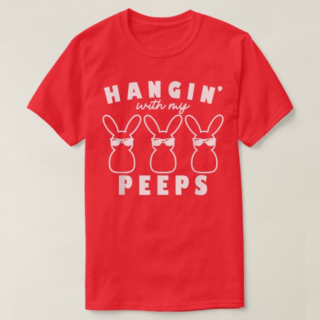 Camiseta Prendendo com meus ovos de coelho Peeps Páscoa D (Frente do Design)