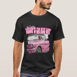 Camiseta Preocupe Daddys A Caminho De Donald Trump Rosa 20