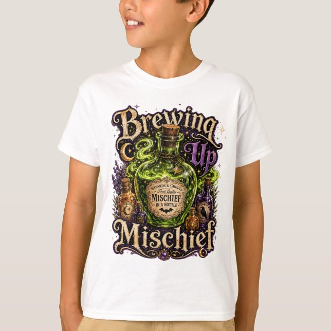 Camiseta  “Preparando Travessuras” (Frente)