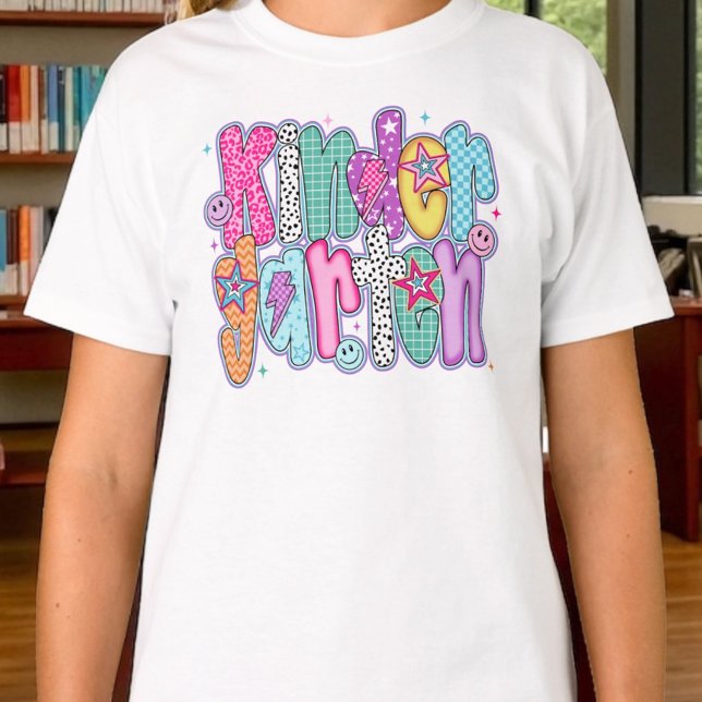 Camiseta Preppy Kindergarten First Day of School Coquette  (Criador carregado)