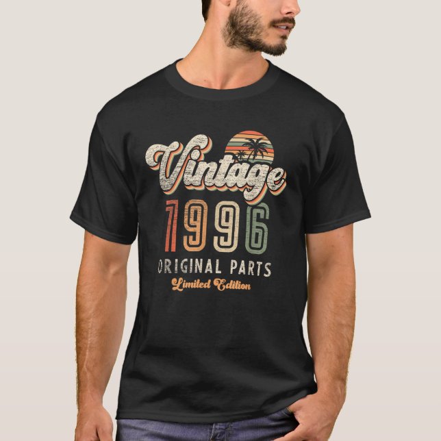 Camiseta Presente Clássico de Aniversário Feito em 1996 Ani (Frente)
