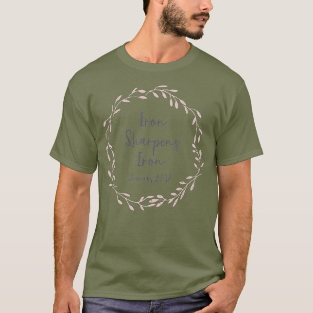 Camiseta Presente Cristão para Mulheres Provérbios 2717 Fer (Frente)
