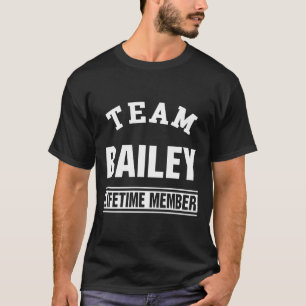 Camiseta Presente da Família de Sobrenomes do Membro de Vi