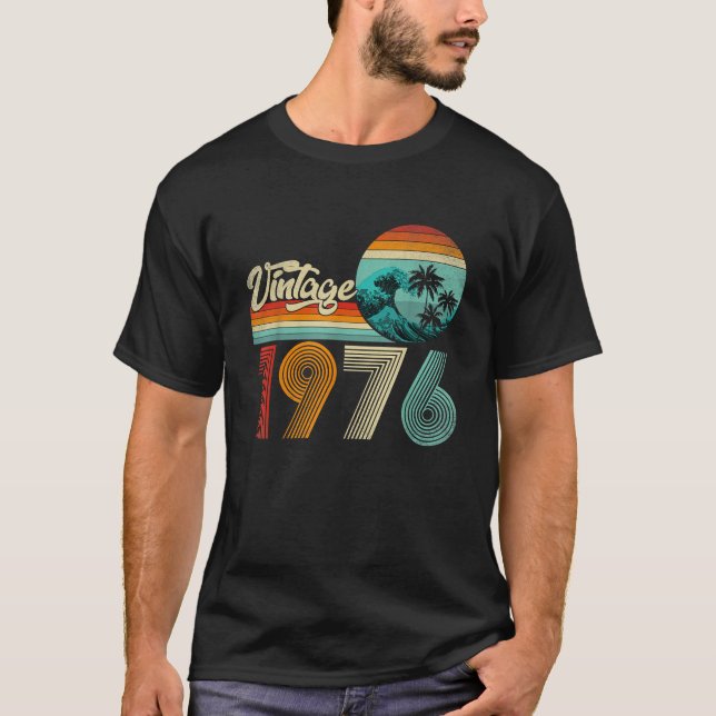 Camiseta Presente de 50 Anos Feito em 1976 Presentes Clássi (Frente)
