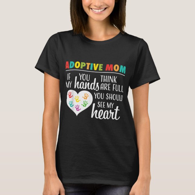 Camiseta Presente de Adoção de Cota Coração da Mãe Adotiva  (Frente)