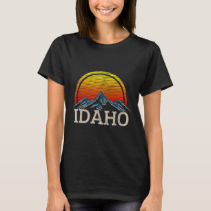 Camiseta Presente de caminhada na natureza retrô das montan