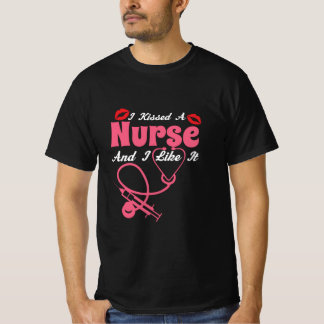 Camiseta Presente de Enfermeira | Beijei Uma Enfermeira E G