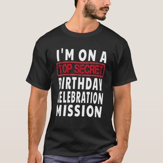 Camiseta Presente de Festa de aniversário da Sala de Fuga - (Frente)