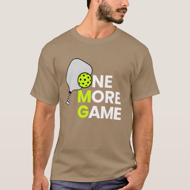 Camiseta Presente de garota de Pickleball mais um jogo (Frente)