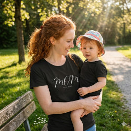 Camiseta Presente de Mãe Estabelecida Nova Mãe