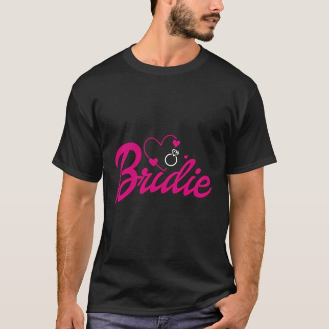 Camiseta Presente de Noiva Anúncio de Casamento Noivado Eng (Frente)