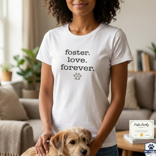 Camiseta Presente de Pegada de Pata do Amor de Adoção de Re