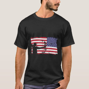 Camiseta Presente do arco caçador do navio americano Flag A