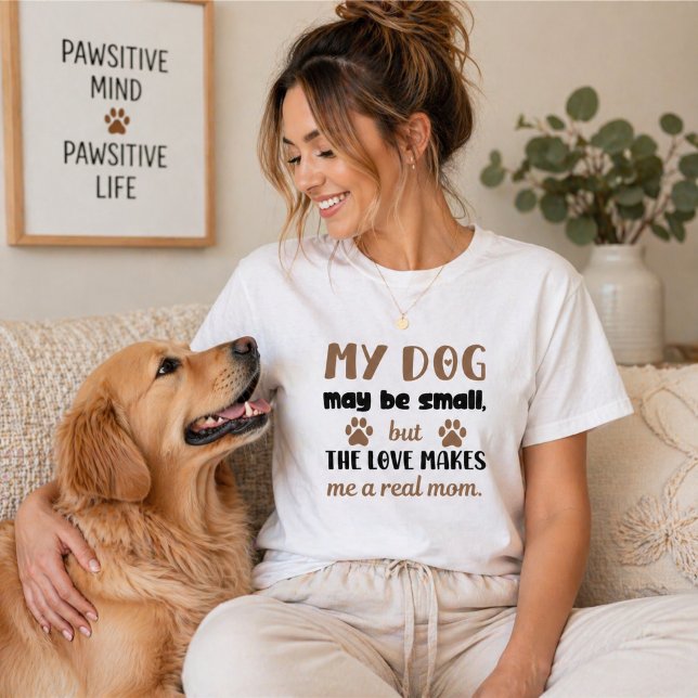 Camiseta Presente do Dia das Mães - Meu cachorro pode ser a (Sweet moment of woman and dog with heartwarming dog mom love quote t-shirt)