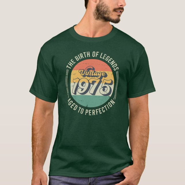 Camiseta Presente engraçado vintage 1975 (Frente)