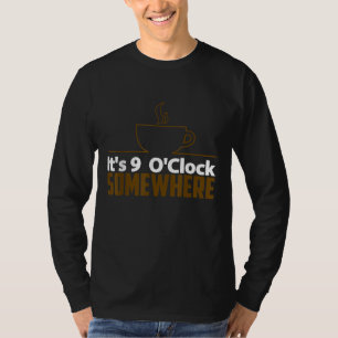Camiseta Presente no café - É 9 O Relógio em algum lugar