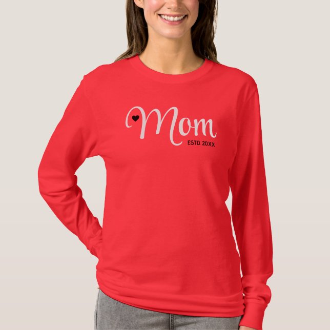 Camiseta Presente para Mães com Rótulo de Mãe Fundou (Frente)