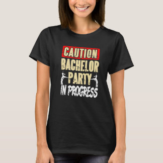 Camiseta Presente Retro Festa de Solteiro Em Andamento Cuid