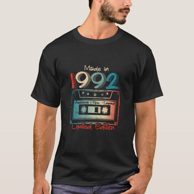 Camiseta Presentes de 30 Anos de Idade Feitos em 1992 Casse (Frente)