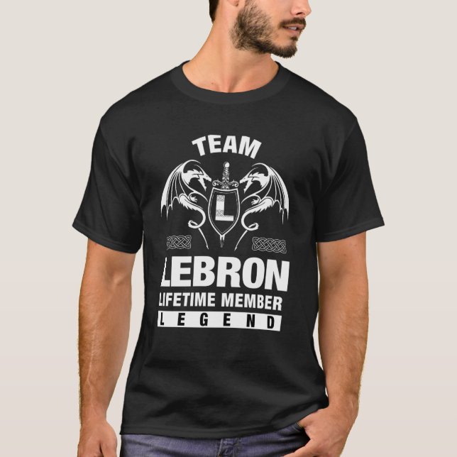 Camiseta Presentes de Membro Vitalício - Equipe LEBRON (Frente)
