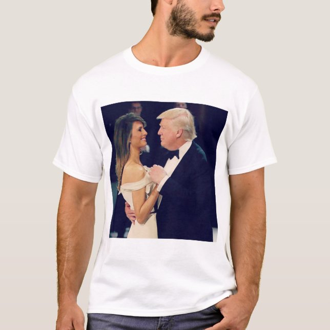 Camiseta Presidente Trump e Melania Dancing (Frente)