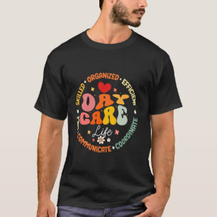 Camiseta Prestador de Cuidados de Crianças na Groovy Daycar
