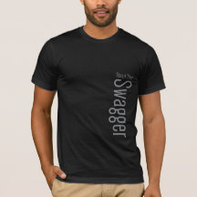 Camiseta preta básica de uso masculino