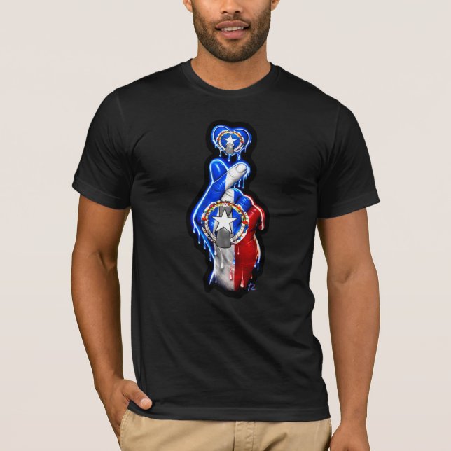 Camiseta Preta CNMI Finger Heart Black-Out (Frente)