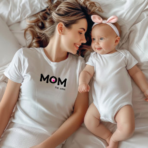 Camiseta Preta com Texto Estabelecido Mãe Coração