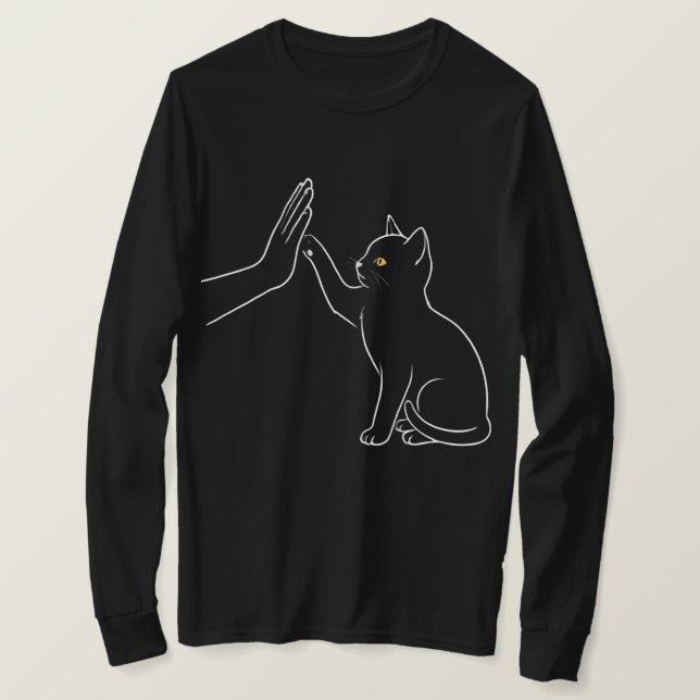 Camiseta Preta de Linha Alta Cinco com Pata de Gat (Frente do Design)