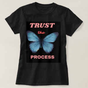 Camiseta Preta de Manga Curta Trust the Process –