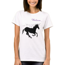 Camiseta preta de mulheres negras com magia de uni