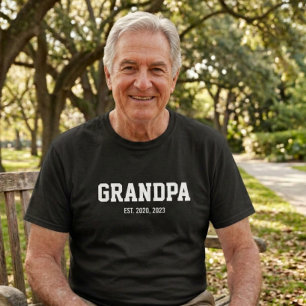 Camiseta Preta e Branca Ousada Avô Fundada