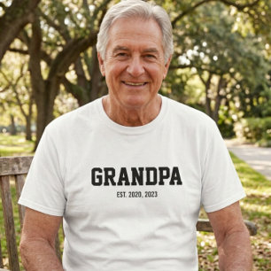 Camiseta Preta e Branca Ousada Avô Fundada