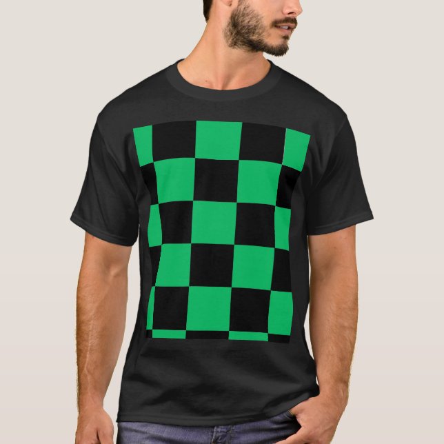 Camiseta Preta e Verde com Estampa em Estilo Anime (Frente)
