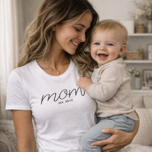 Camiseta Preta Mãe Estabelecida Script