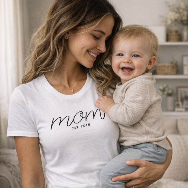 Camiseta Preta Mãe Estabelecida Script (Criador carregado)