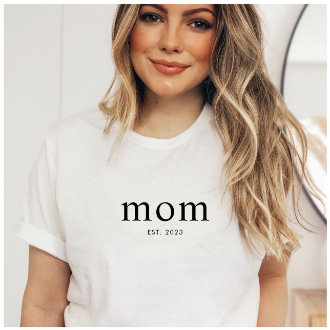 Camiseta Preta Moderna para Mãe Estabelecida (Criador carregado)