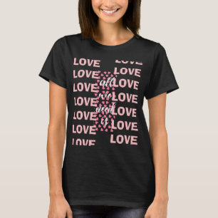 Camiseta preta 'Tudo o que precisamos é amor' com