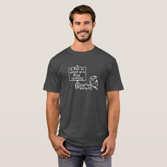 Camiseta preta "Um Foo em Apuros" (Frente Completa)