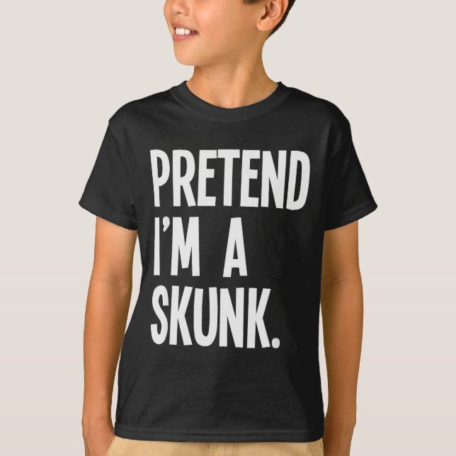 Camiseta Pretend I'm A Skunk Funny Halloween Party Costume  (Frente)