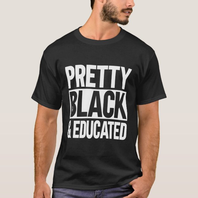 Camiseta Preto bonito E Educado (Frente)